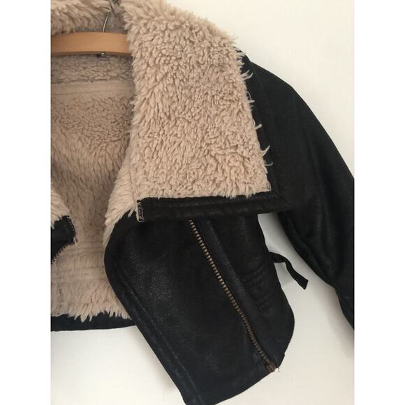 5–6Y Marks & Spencer Faux Fur & Leather Cropped Jacket - Picture 2 of 11